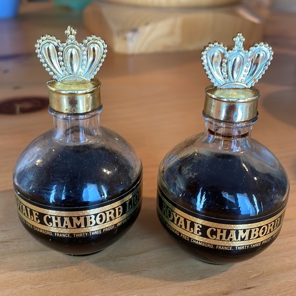 Vintage Chambord Liqoueur Royal Mini Bottles Set of 2 - Picture 7 of 14